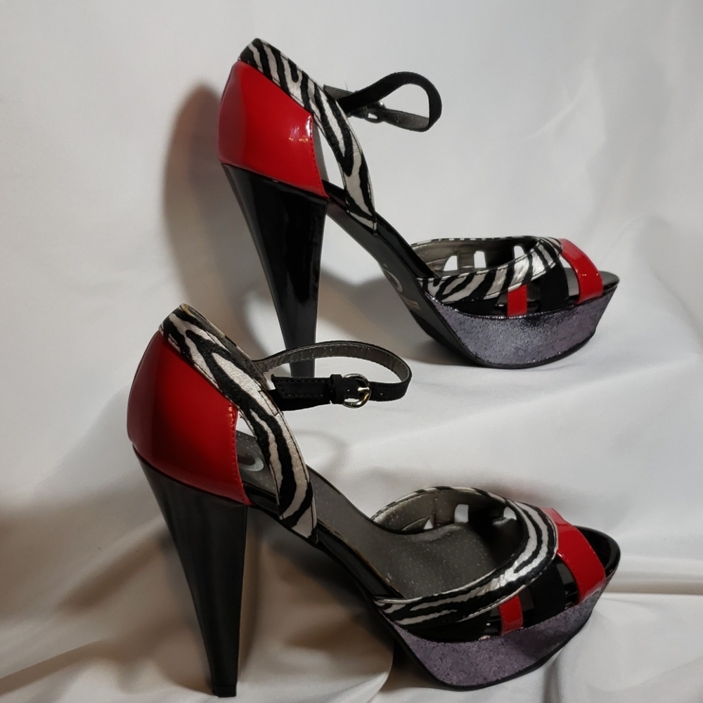 Guess 5" heels - Picture 3 of 4